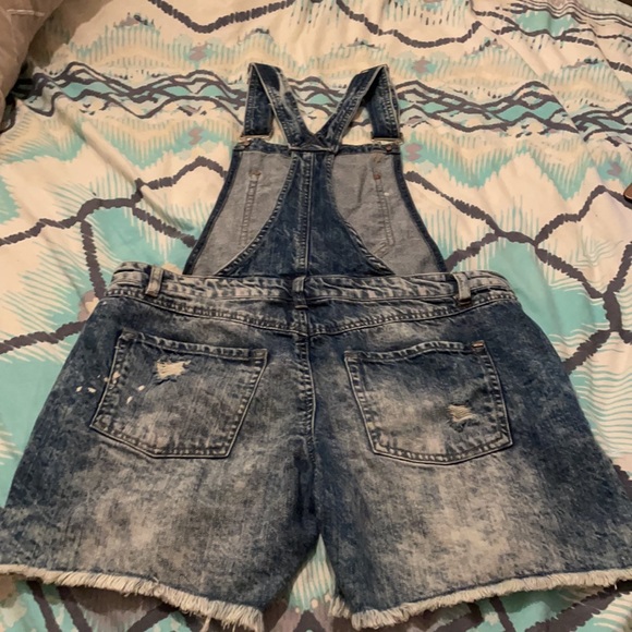 Distresss Garage Short Overalls - Picture 6 of 6